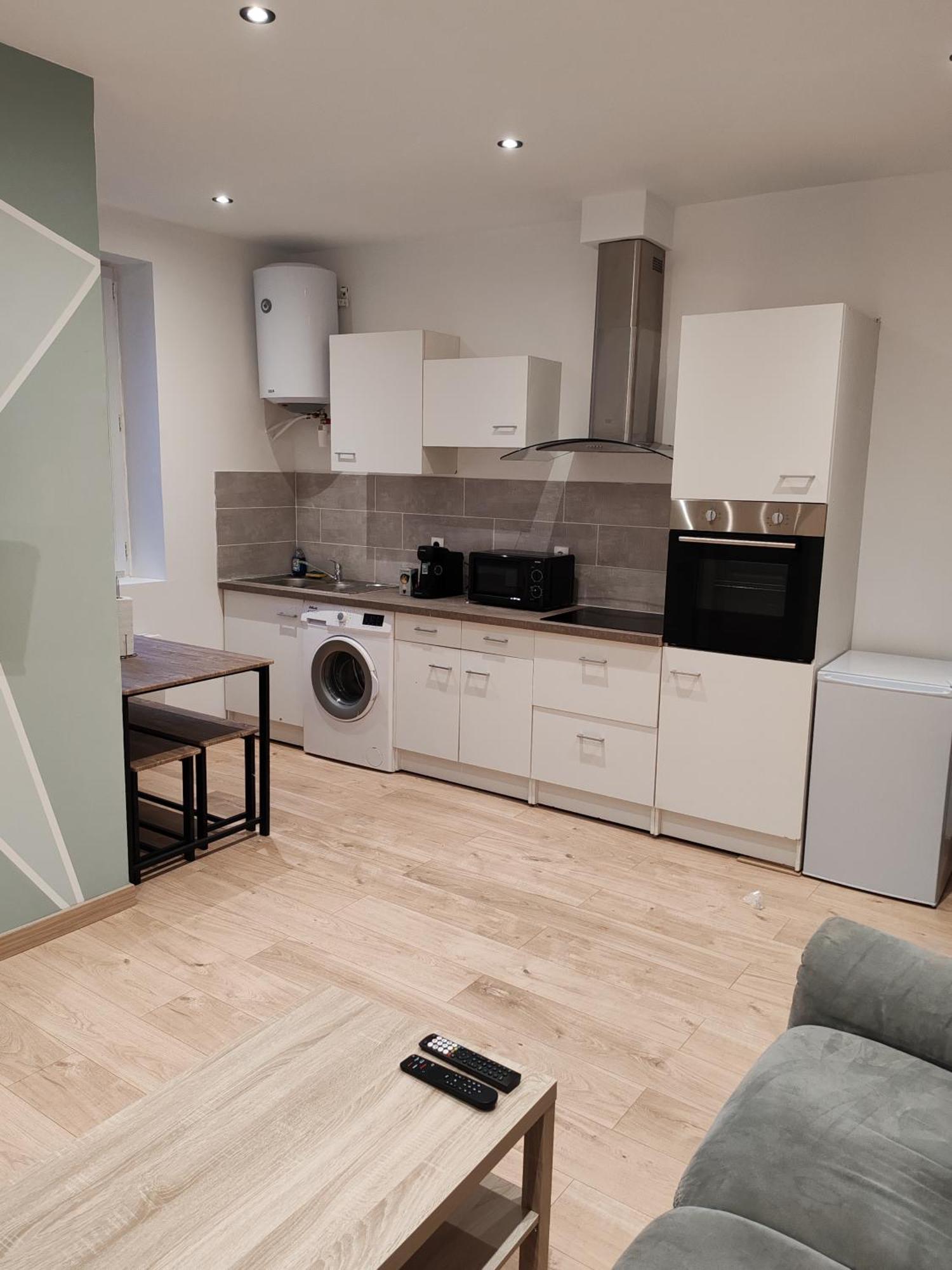 40 M2 *